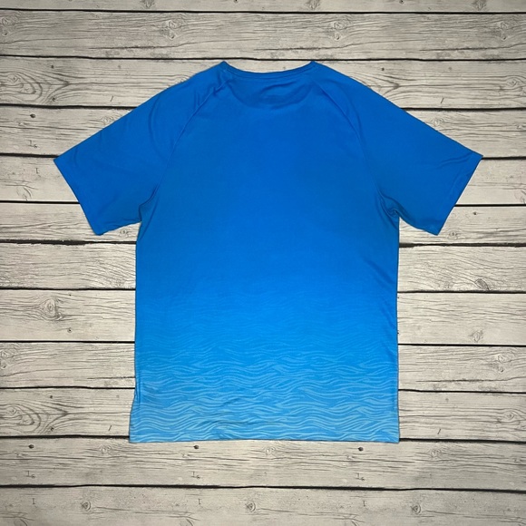Vineyard Vine Performance T-Shirt - Picture 2 of 2